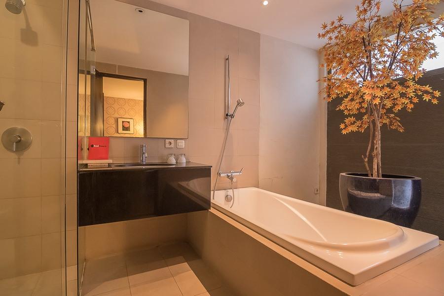 เรดดอร์ซ พลัส แอท จิปากันติ สตรีท 3 Hotel บันดุง ภายนอก รูปภาพ